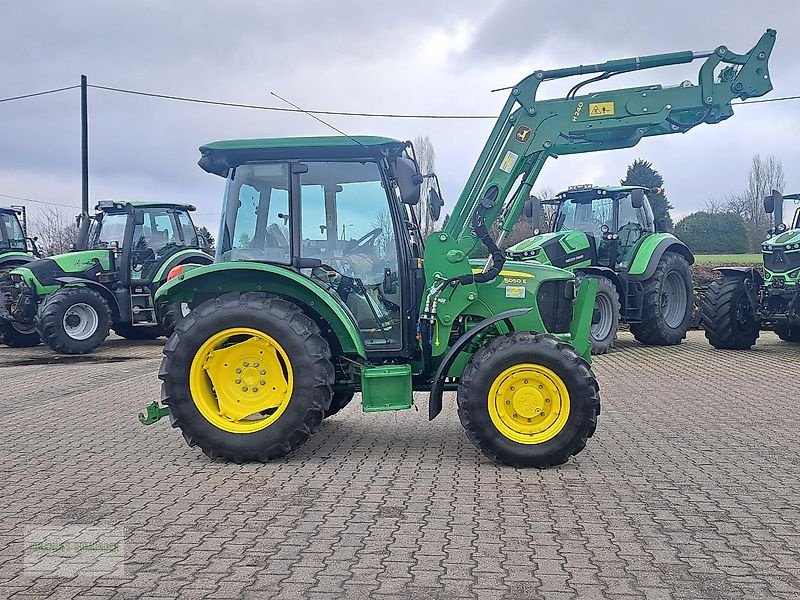 Traktor des Typs John Deere 5050E neuwertiger Zustand !!!, Gebrauchtmaschine in Leichlingen (Bild 2)