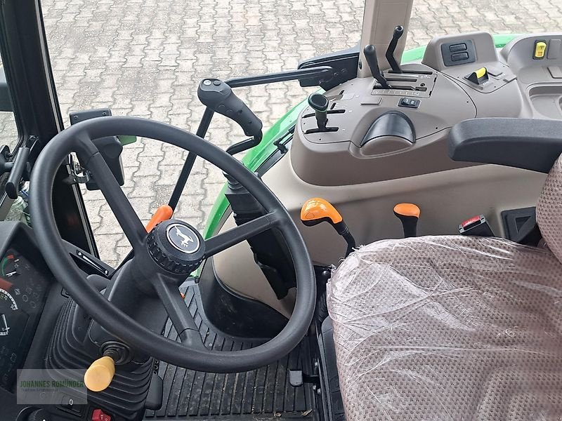 Traktor des Typs John Deere 5050E neuwertiger Zustand !!!, Gebrauchtmaschine in Leichlingen (Bild 10)