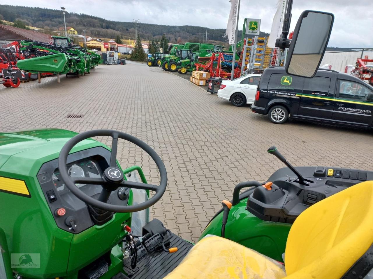 Traktor typu John Deere 5050E, Neumaschine w Wasungen (Zdjęcie 6)