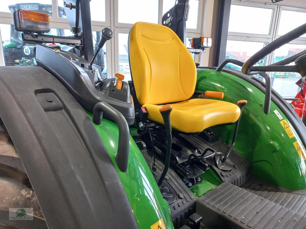 Traktor typu John Deere 5050E, Neumaschine v Hofheim (Obrázek 9)