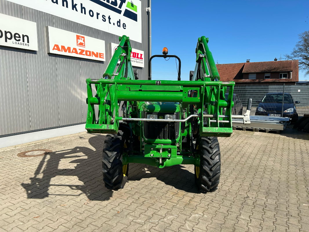 Traktor des Typs John Deere 5050E, Gebrauchtmaschine in Neuenkirchen / Bramsche (Bild 5)