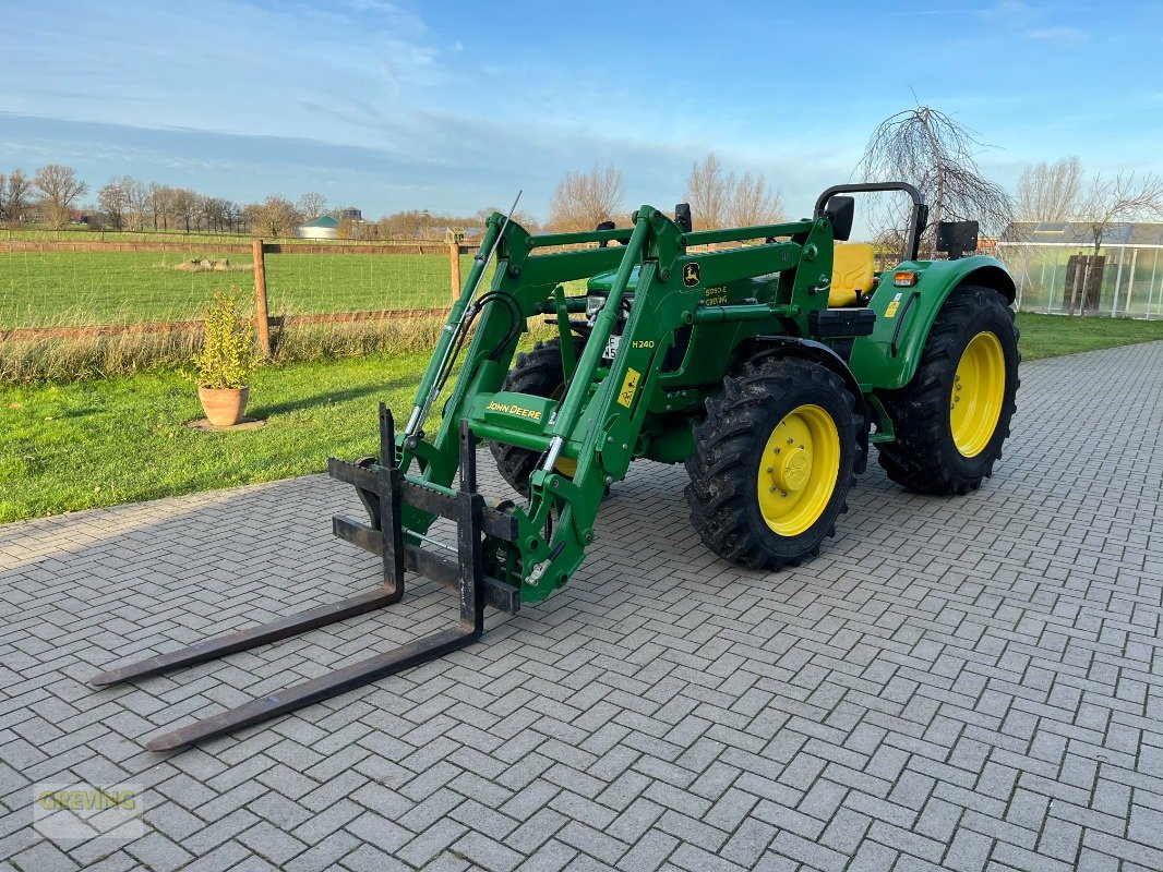Traktor des Typs John Deere 5050E, Gebrauchtmaschine in Greven (Bild 1)