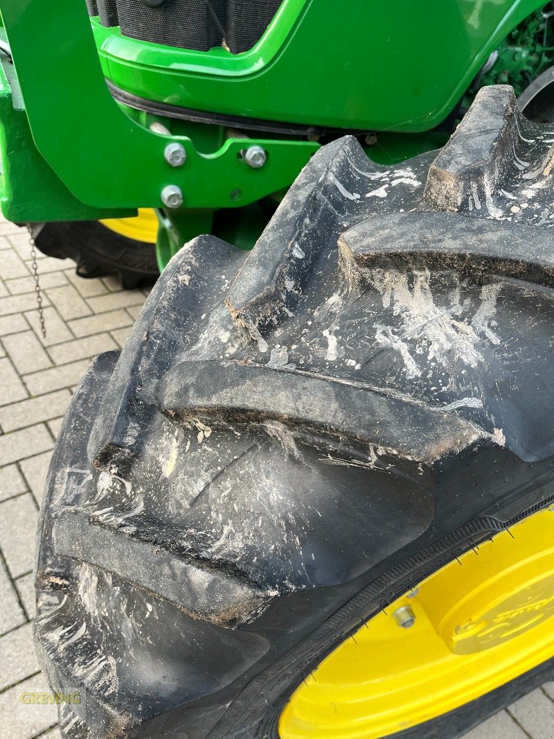 Traktor des Typs John Deere 5050E, Gebrauchtmaschine in Greven (Bild 12)