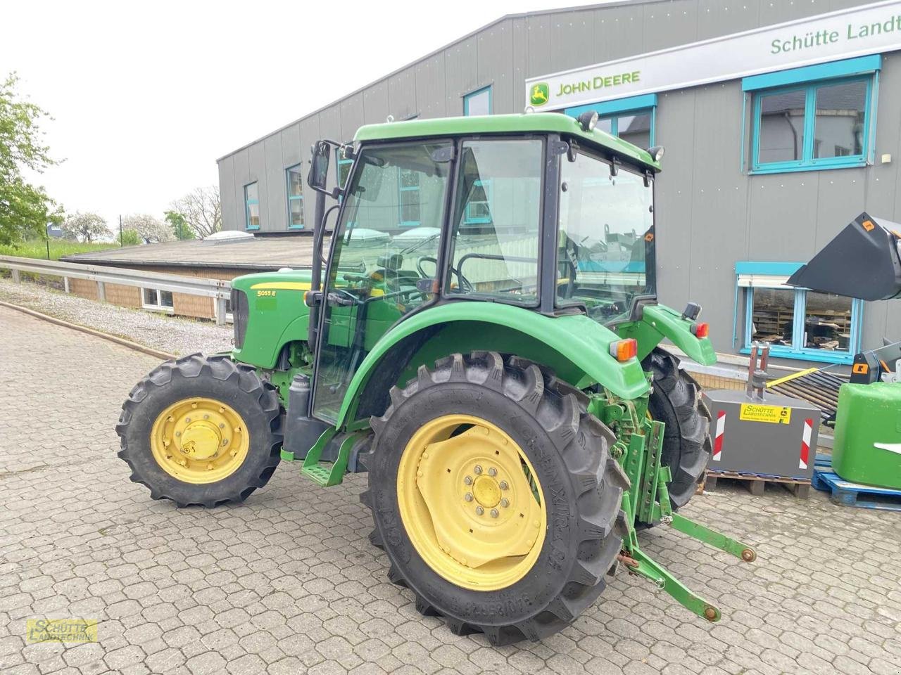 Traktor of the type John Deere 5055 E Allrad Kabine, Gebrauchtmaschine in Marsberg-Giershagen (Picture 8)