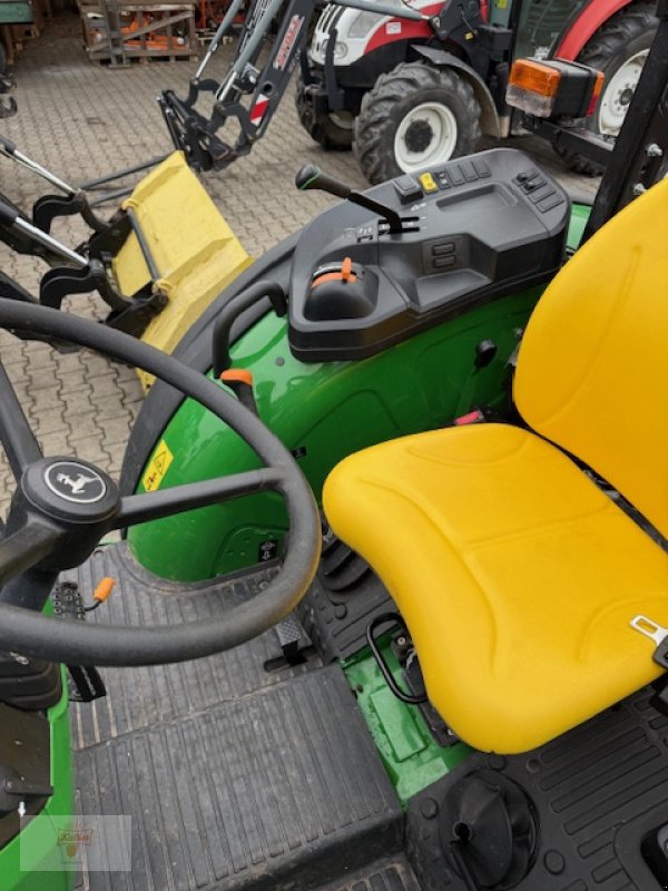 Traktor του τύπου John Deere 5055 E, Gebrauchtmaschine σε Remchingen (Φωτογραφία 3)