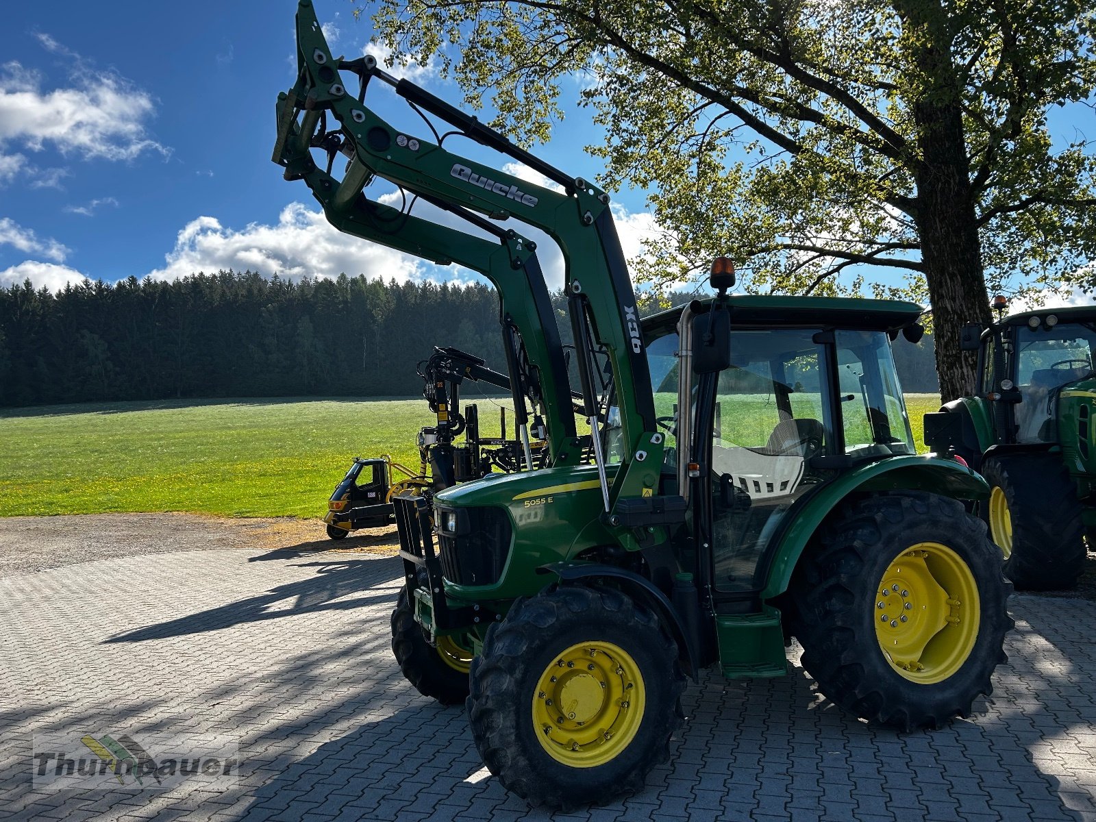 Traktor типа John Deere 5055 E, Gebrauchtmaschine в Bodenmais (Фотография 1)