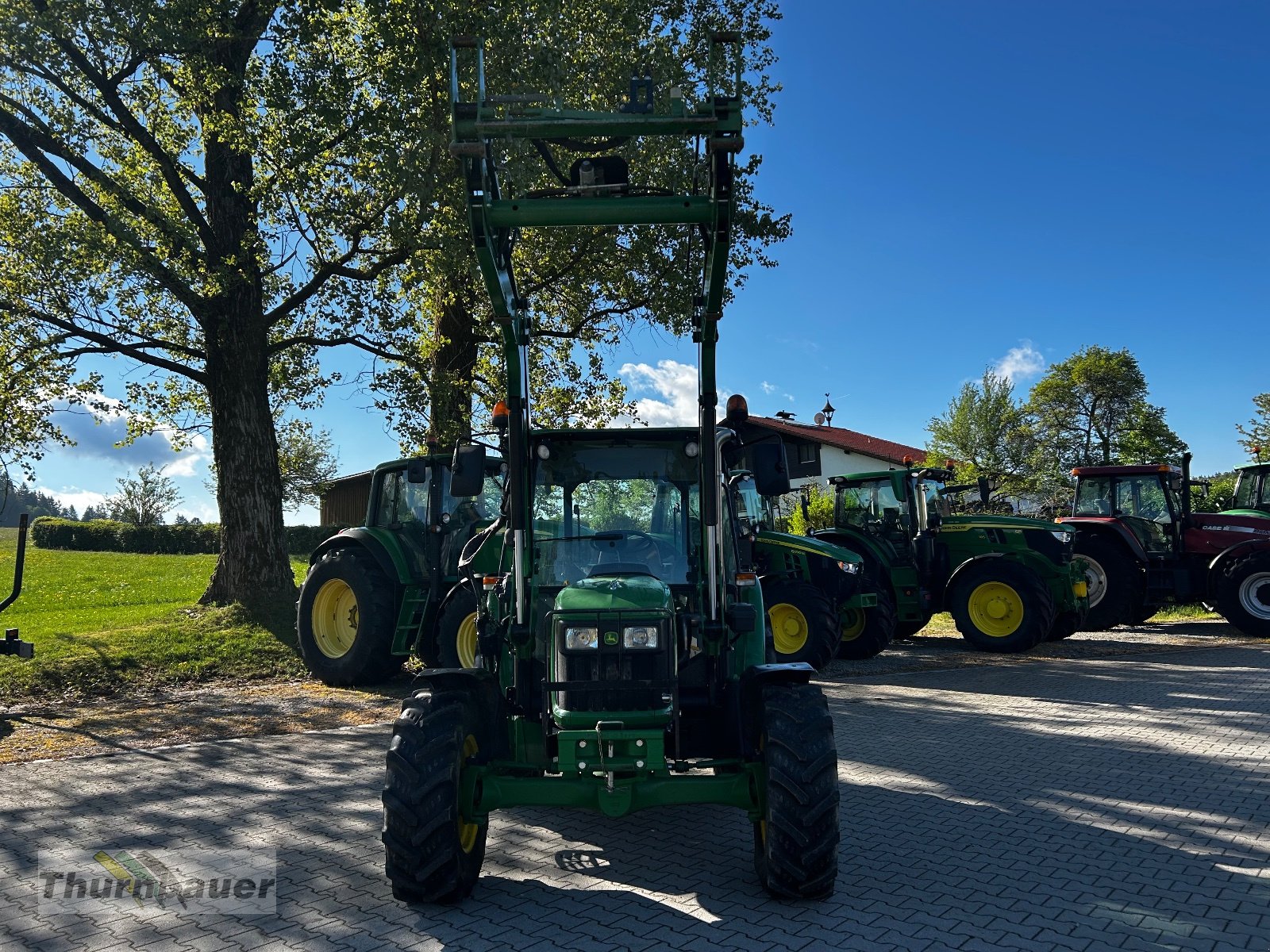 Traktor типа John Deere 5055 E, Gebrauchtmaschine в Bodenmais (Фотография 3)