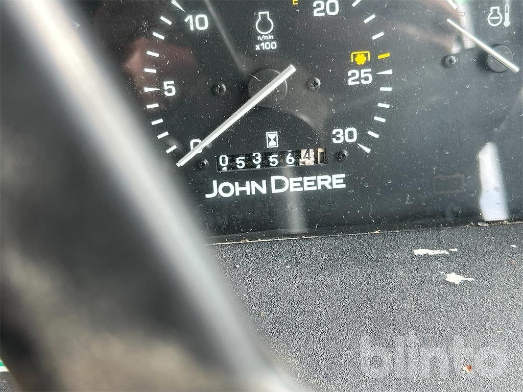 Traktor du type John Deere 5055E mit Frontlader, Gebrauchtmaschine en Düsseldorf (Photo 5)