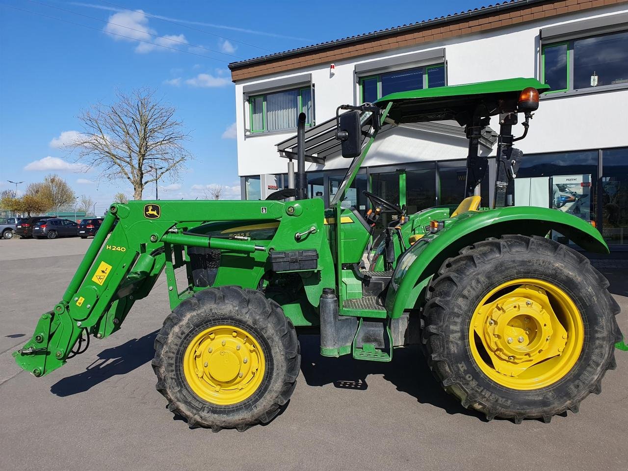 Traktor of the type John Deere 5055E Pferde Reitstall Traktor, Gebrauchtmaschine in Niederkirchen (Picture 4)