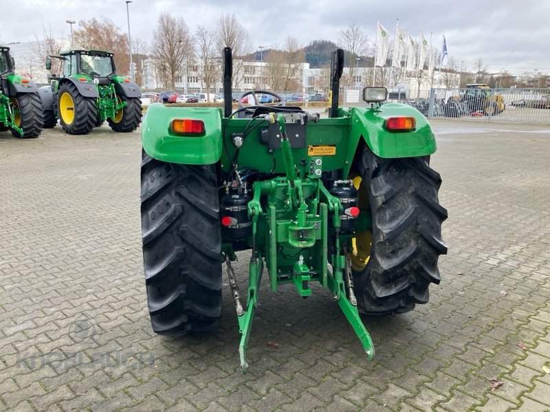 Traktor Türe ait John Deere 5055E, Gebrauchtmaschine içinde Stockach (resim 7)