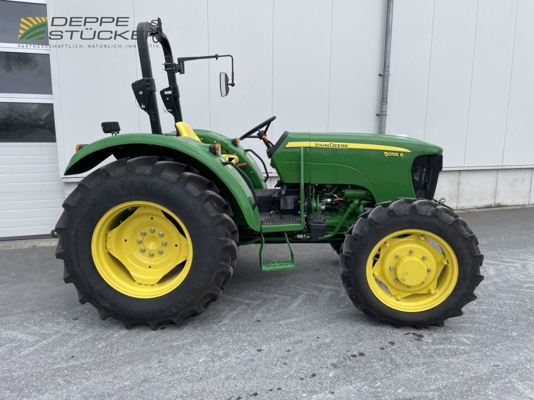 Traktor typu John Deere 5055E, Gebrauchtmaschine w Rietberg (Zdjęcie 3)
