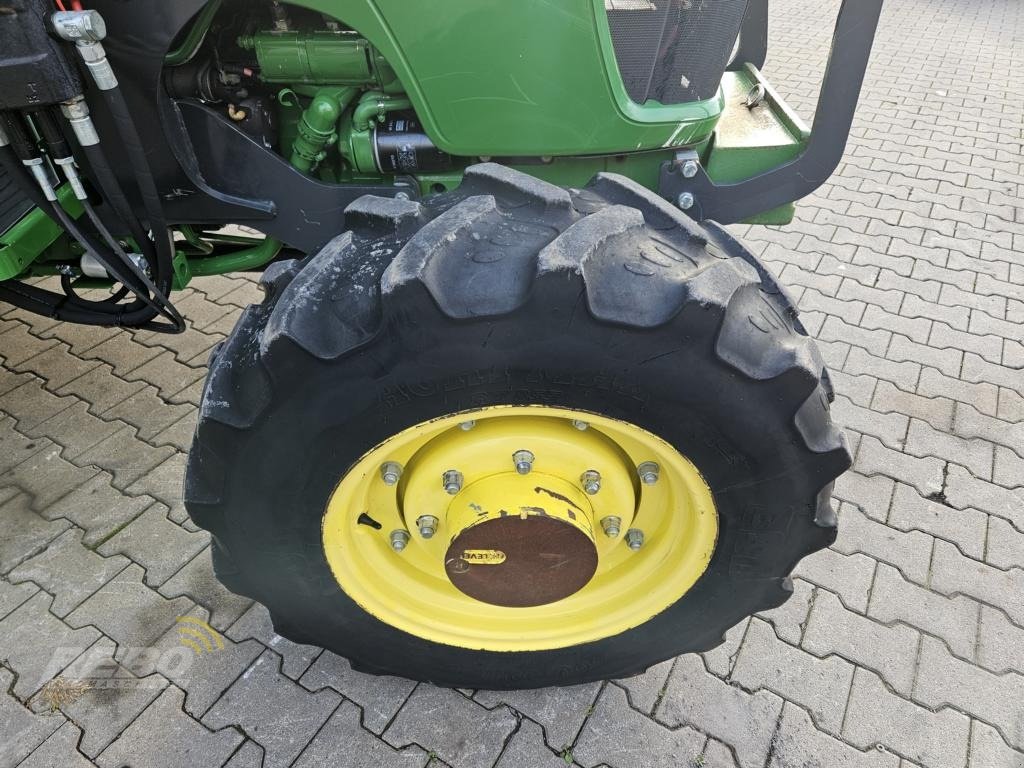 Traktor del tipo John Deere 5055E, Gebrauchtmaschine en Neuenkirchen-Vörden (Imagen 17)