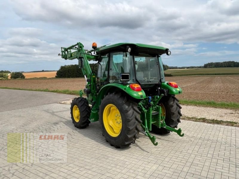 Traktor of the type John Deere 5058 E + FL H240, Gebrauchtmaschine in Breitenbrunn (Picture 3)