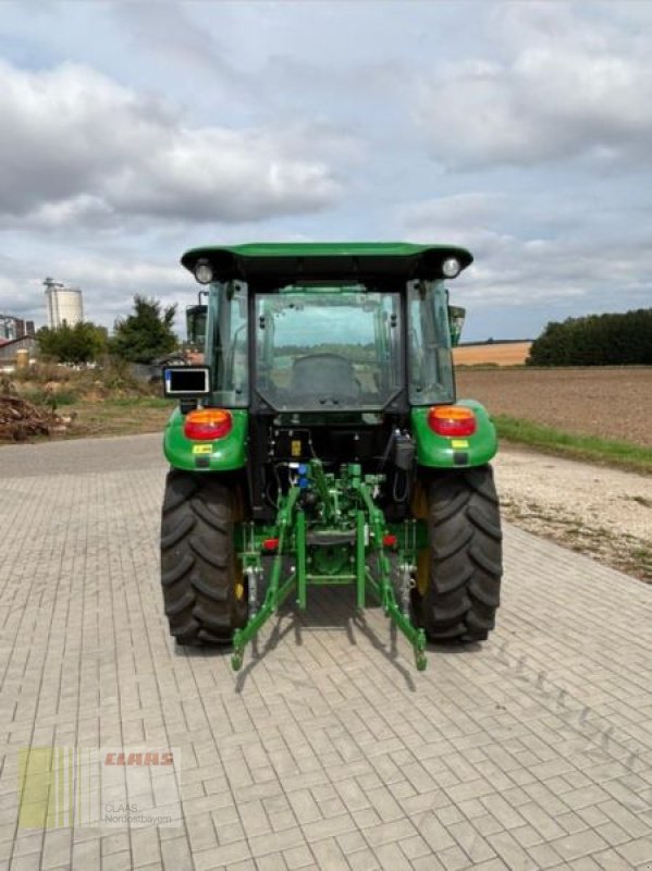 Traktor of the type John Deere 5058 E + FL H240, Gebrauchtmaschine in Breitenbrunn (Picture 4)