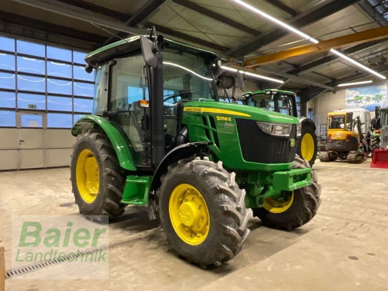 Traktor typu John Deere 5058E, Gebrauchtmaschine v OBERNDORF-HOCHMOESSINGEN