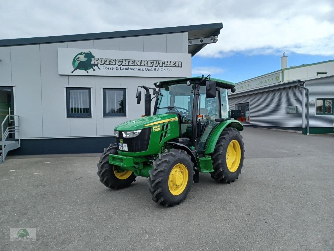 Traktor tip John Deere 5058E, Neumaschine in Münchberg (Poză 1)