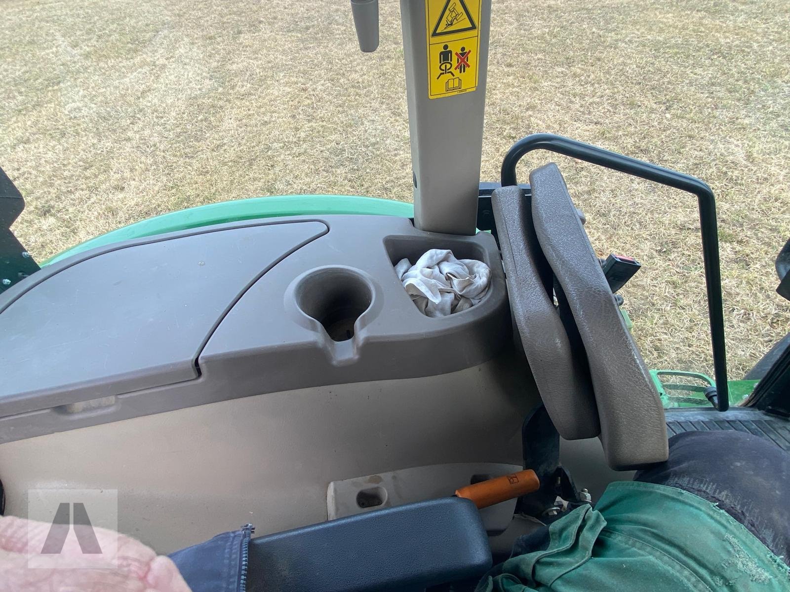 Traktor of the type John Deere 5058E, Gebrauchtmaschine in Regensburg (Picture 9)