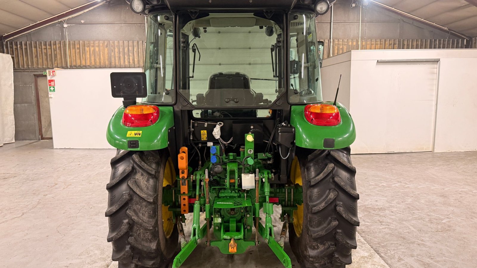 Traktor van het type John Deere 5058E, Gebrauchtmaschine in Ølen (Foto 4)