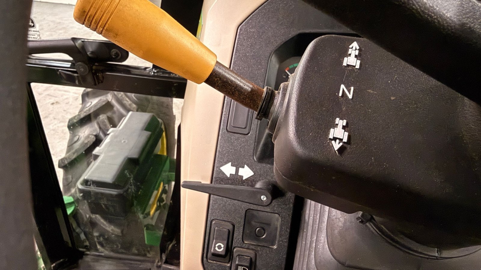 Traktor van het type John Deere 5058E, Gebrauchtmaschine in Ølen (Foto 16)