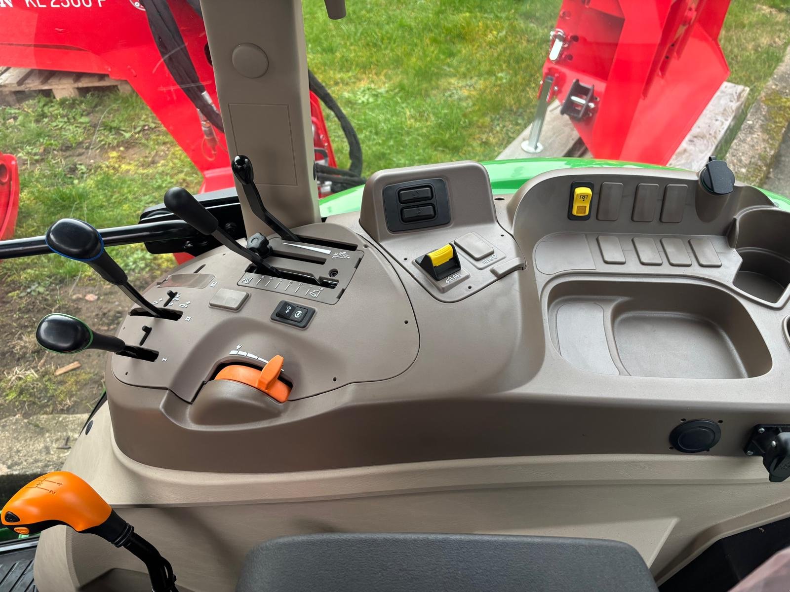 Traktor του τύπου John Deere 5058E, Neumaschine σε Flörsbachtal (Φωτογραφία 7)