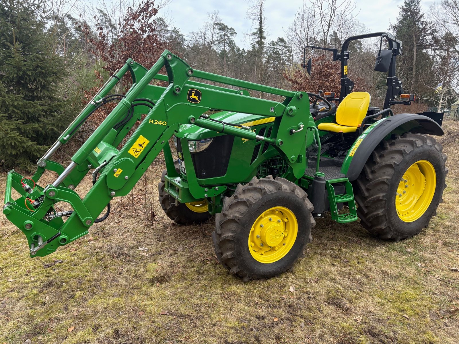 Traktor of the type John Deere 5058E, Gebrauchtmaschine in Bispingen (Picture 2)