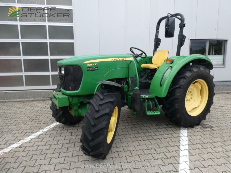 Traktor a típus John Deere 5065 E, Gebrauchtmaschine ekkor: Lauterberg/Barbis (Kép 1)