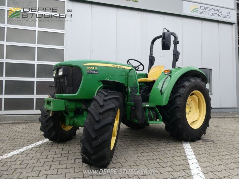 Traktor tip John Deere 5065 E, Gebrauchtmaschine in Lauterberg/Barbis (Poză 1)