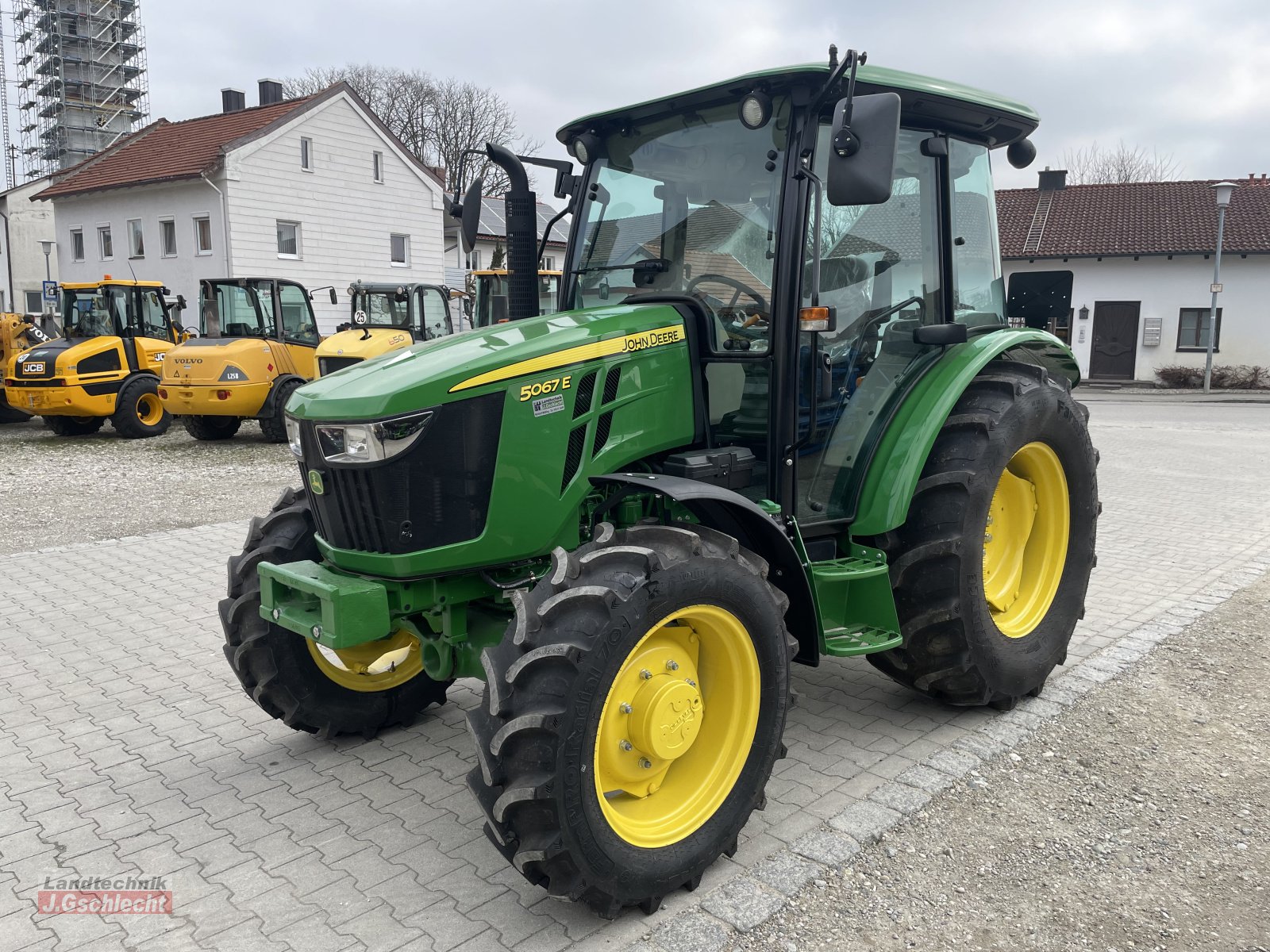Traktor tip John Deere 5067 E, Neumaschine in Mühldorf (Poză 1)