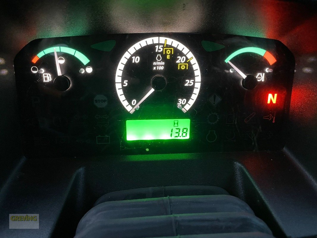 Traktor des Typs John Deere 5067E inkl. H240 Frontlader *Kundenauftrag*, Gebrauchtmaschine in Ort - Kunde (Bild 7)