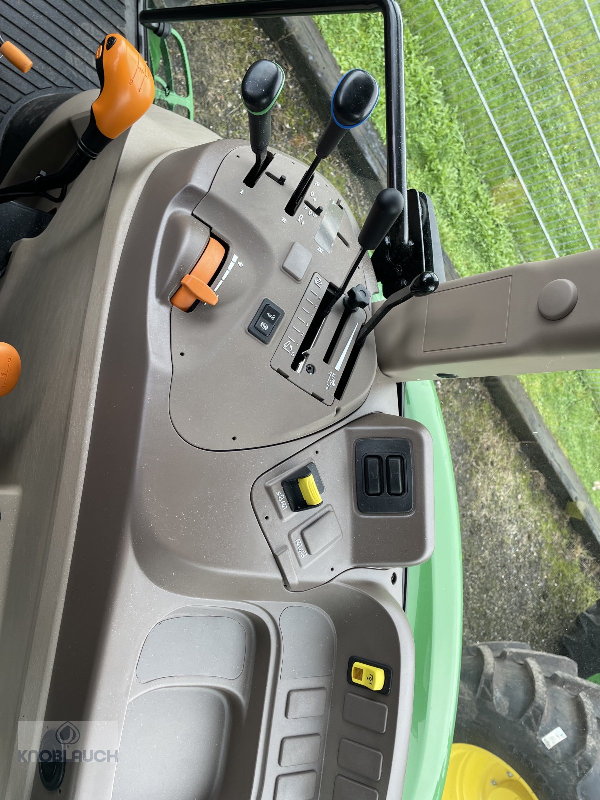 Traktor typu John Deere 5067E, Neumaschine w Ringsheim (Zdjęcie 10)