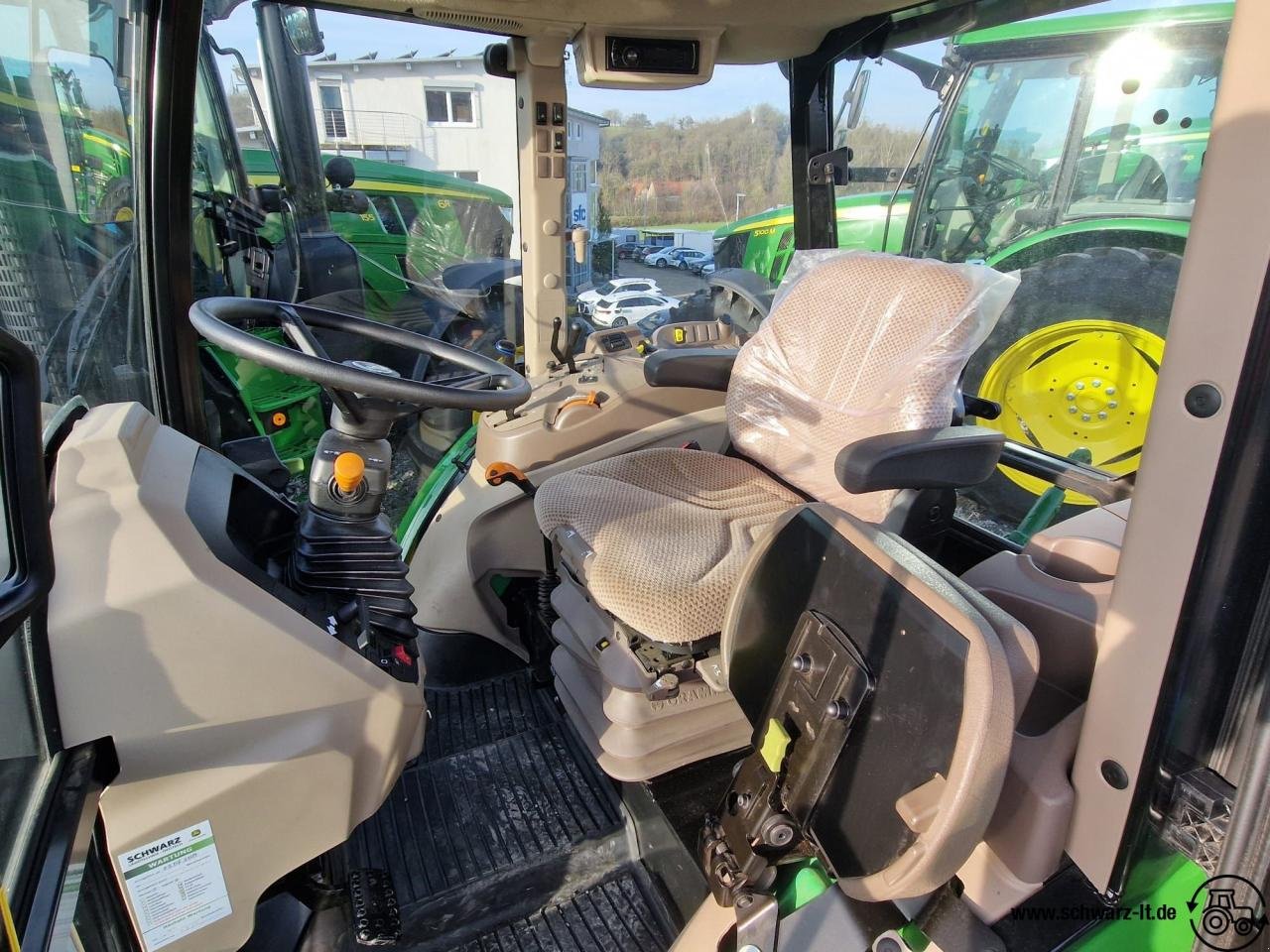 Traktor типа John Deere 5067E, Gebrauchtmaschine в Aspach (Фотография 8)
