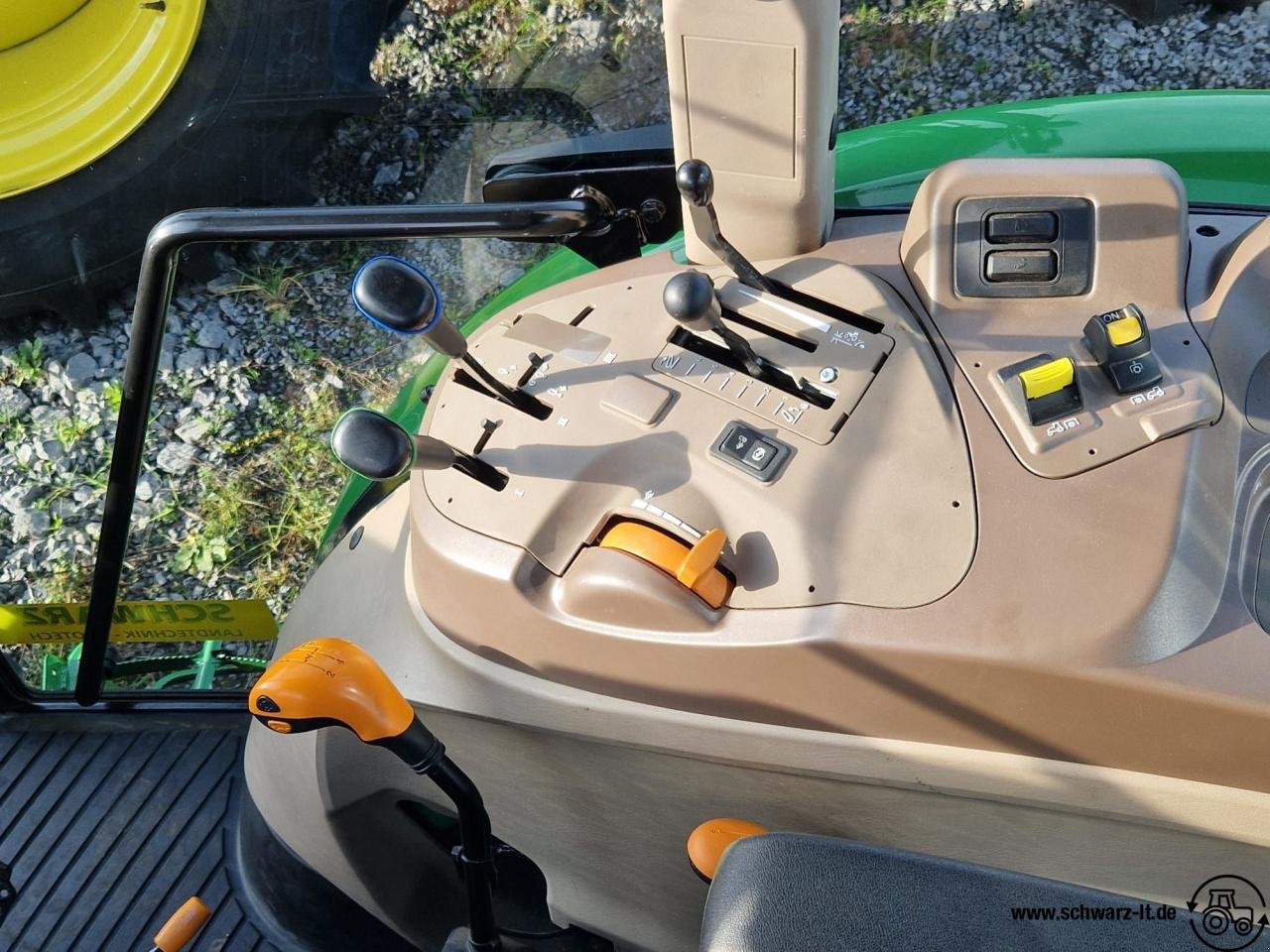 Traktor типа John Deere 5067E, Gebrauchtmaschine в Aspach (Фотография 9)