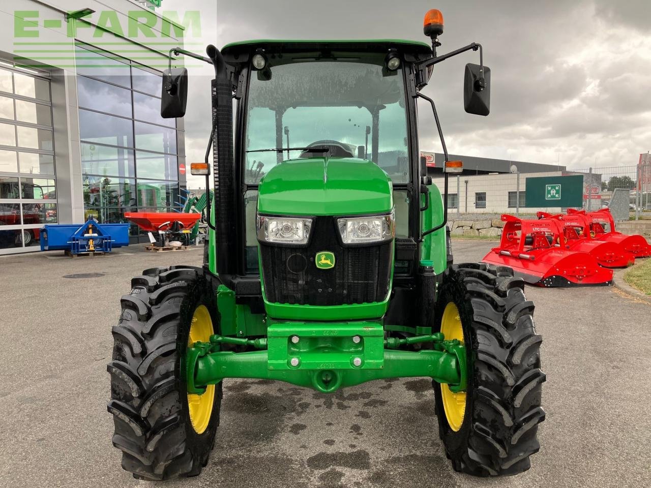 Traktor του τύπου John Deere 5067E, Gebrauchtmaschine σε REDLHAM (Φωτογραφία 3)