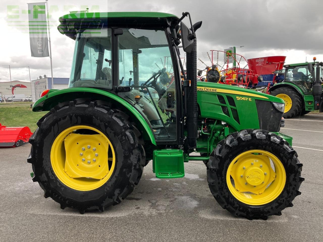 Traktor του τύπου John Deere 5067E, Gebrauchtmaschine σε REDLHAM (Φωτογραφία 5)