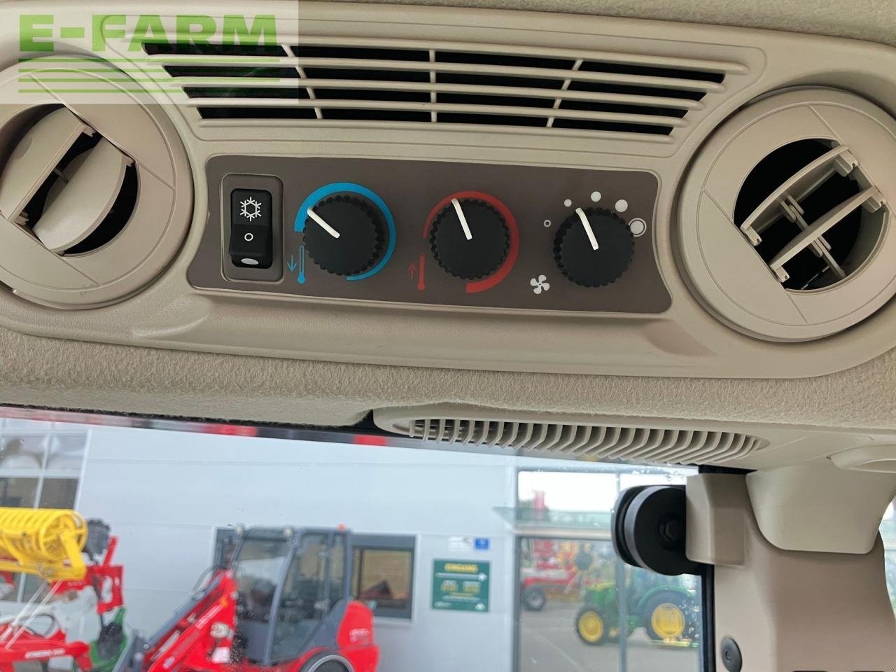 Traktor του τύπου John Deere 5067E, Gebrauchtmaschine σε REDLHAM (Φωτογραφία 19)