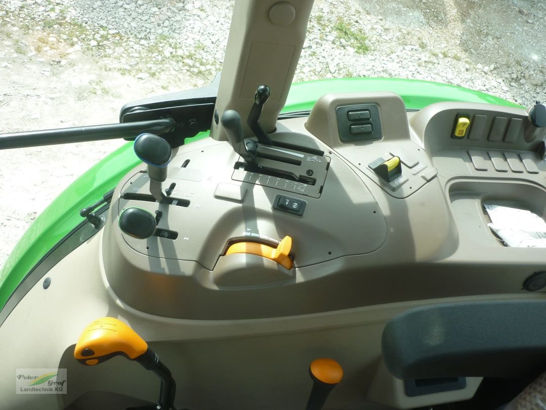 Traktor типа John Deere 5067E, Gebrauchtmaschine в Pegnitz-Bronn (Фотография 9)