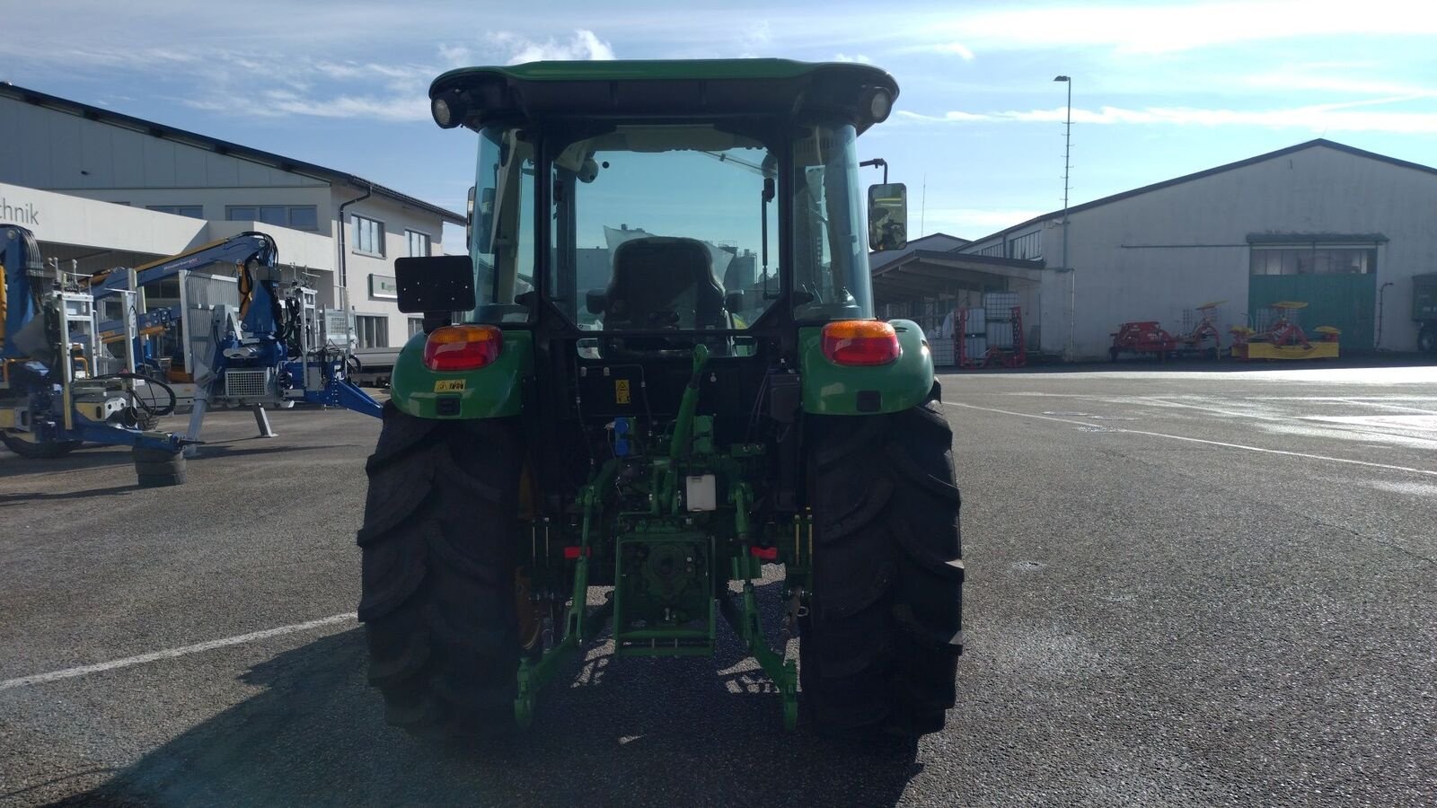 Traktor tipa John Deere 5067E, Neumaschine u Geinberg (Slika 9)