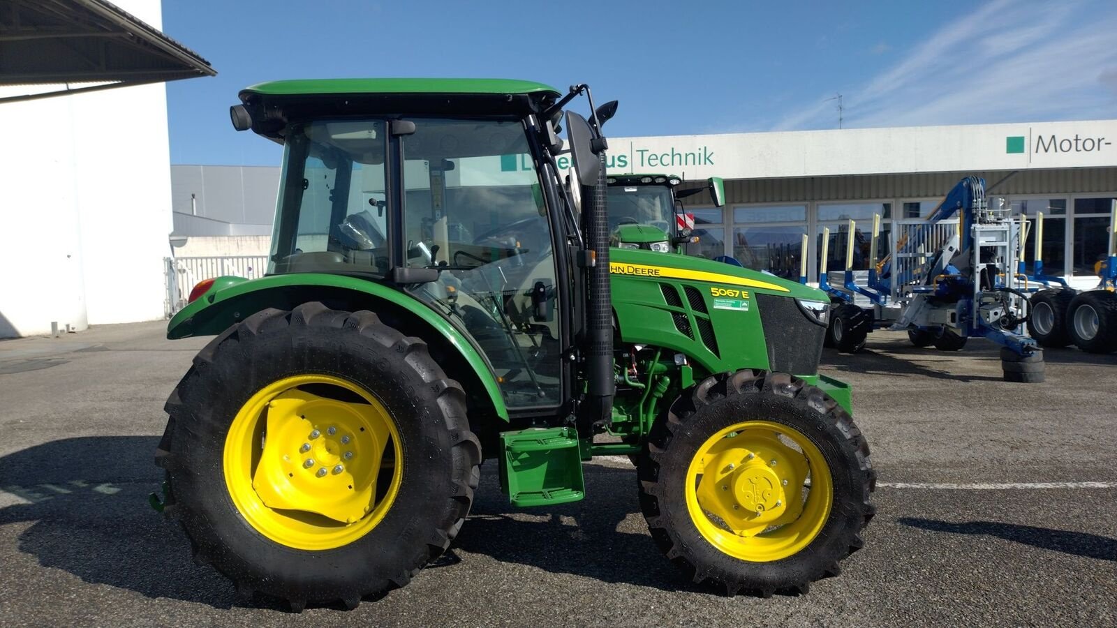 Traktor tipa John Deere 5067E, Neumaschine u Geinberg (Slika 2)