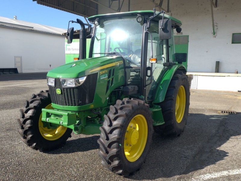 Traktor tipa John Deere 5067E, Neumaschine u Geinberg (Slika 1)