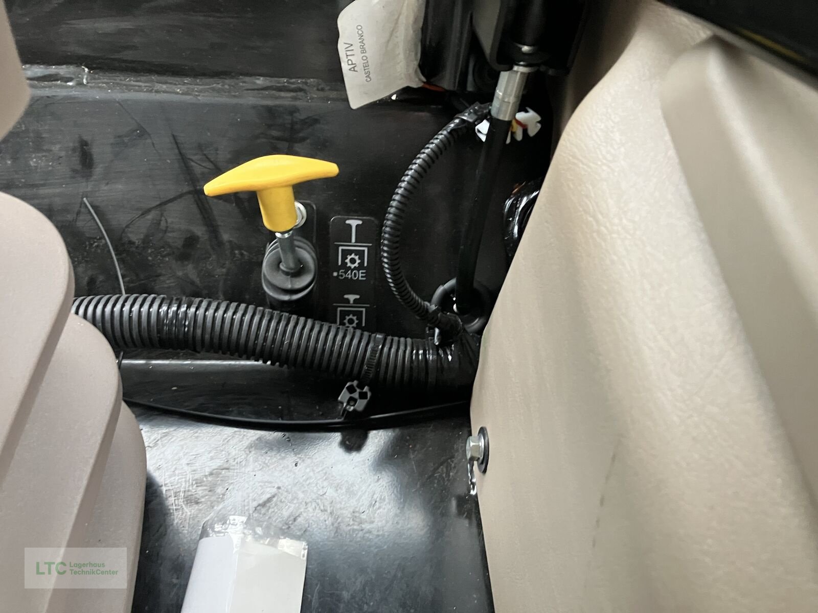 Traktor za tip John Deere 5067E, Neumaschine u Korneuburg (Slika 30)