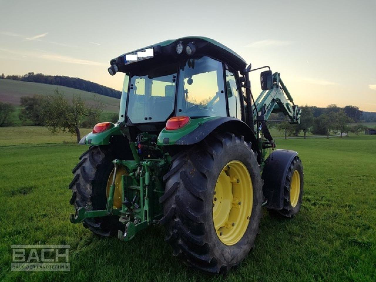 Traktor des Typs John Deere 5070 M, Gebrauchtmaschine in Boxberg-Seehof (Bild 2)