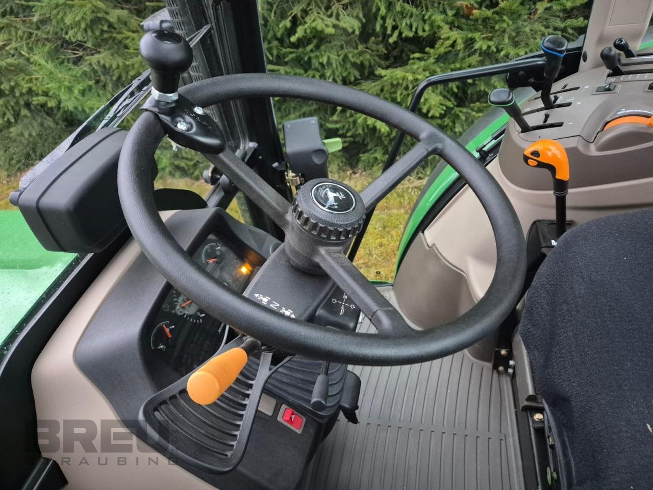 Traktor типа John Deere 5070 M, Gebrauchtmaschine в Straubing (Фотография 10)