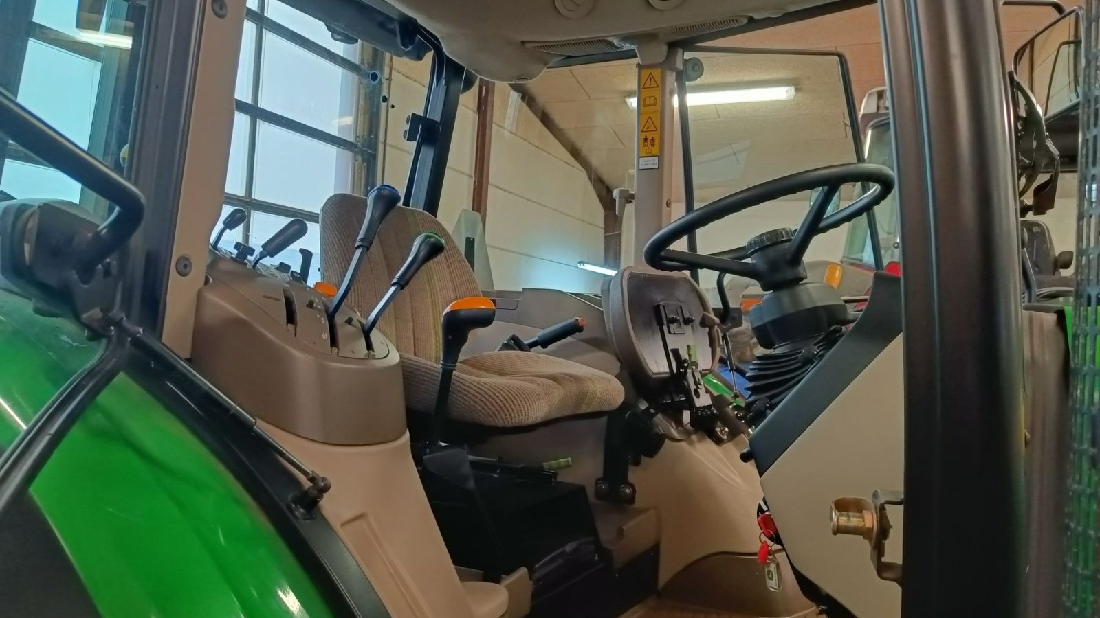 Traktor typu John Deere 5070M med 40 km/t gearkasse, Gebrauchtmaschine v Egtved (Obrázek 16)