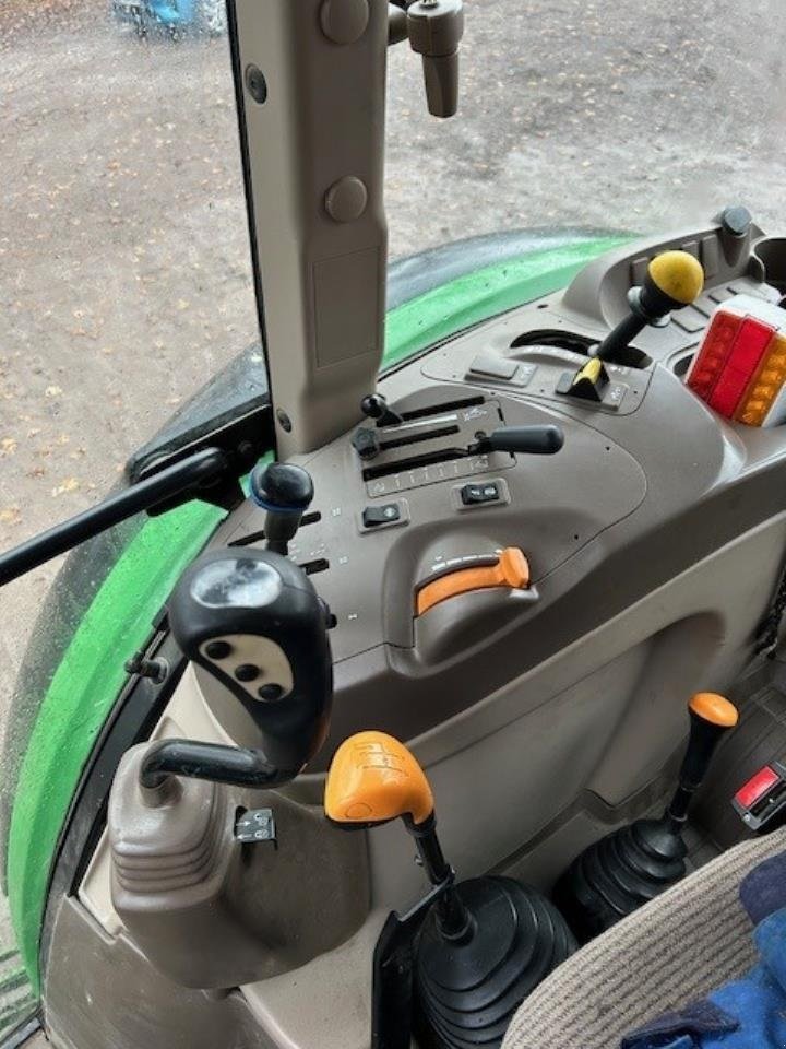 Traktor des Typs John Deere 5070M, Gebrauchtmaschine in Maribo (Bild 3)