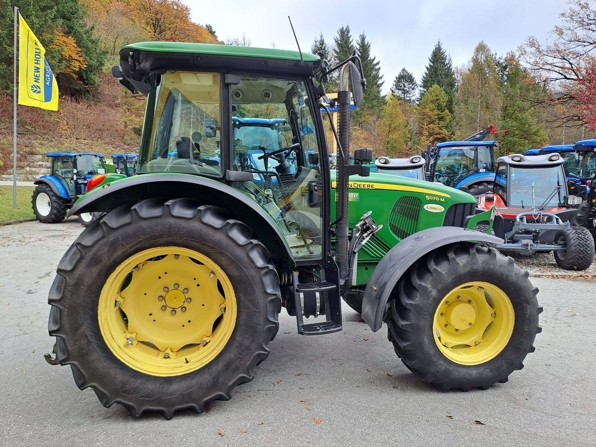 Traktor des Typs John Deere 5070M, Gebrauchtmaschine in Burgkirchen (Bild 9)