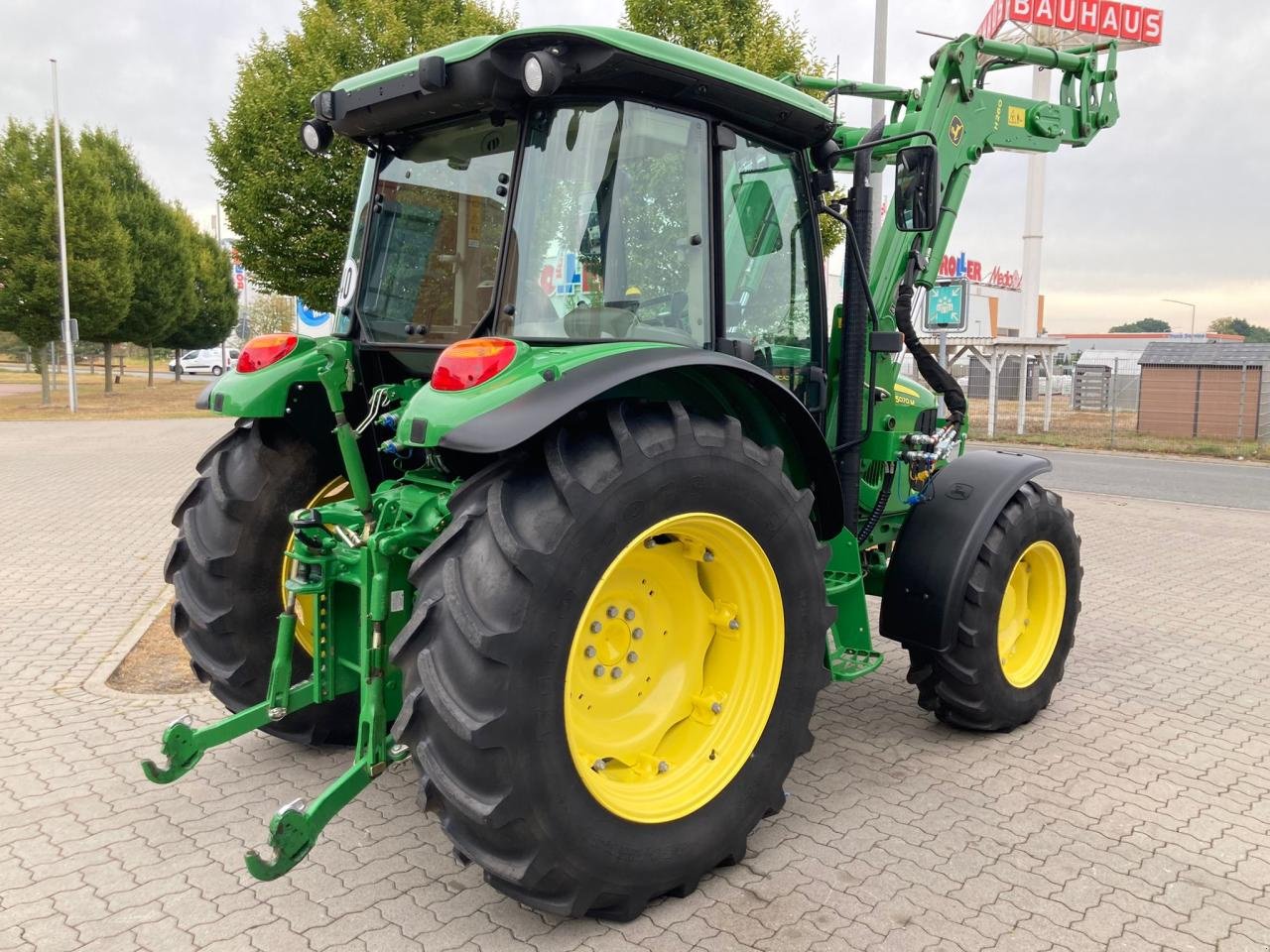 Traktor des Typs John Deere 5070M, Gebrauchtmaschine in Stuhr (Bild 5)