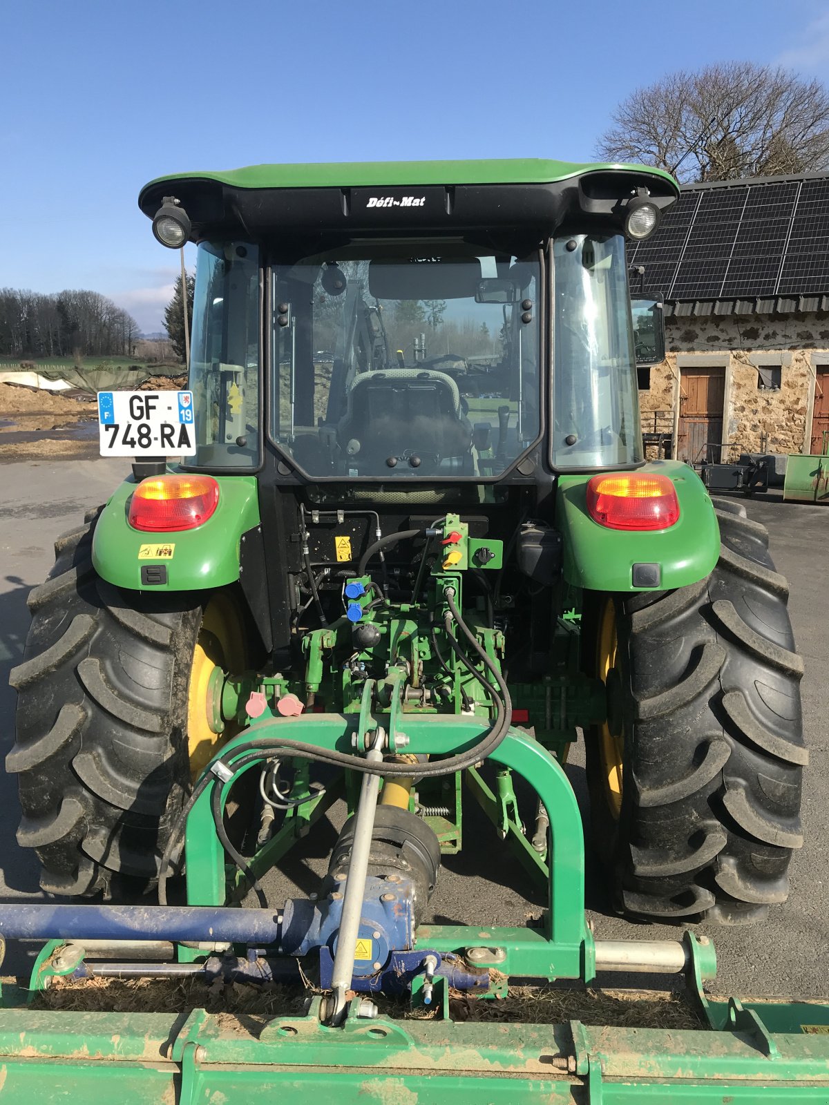 Traktor типа John Deere 5075 E 24/12, Gebrauchtmaschine в UZERCHE (Фотография 5)