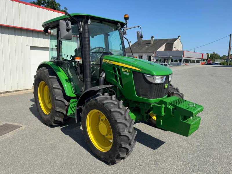 Traktor Türe ait John Deere 5075 E POWER REVERSER 24/12, Gebrauchtmaschine içinde GUERET (resim 1)