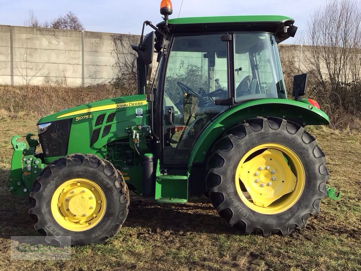 Traktor des Typs John Deere 5075 E, Vorführmaschine in Herzogenburg (Bild 10)