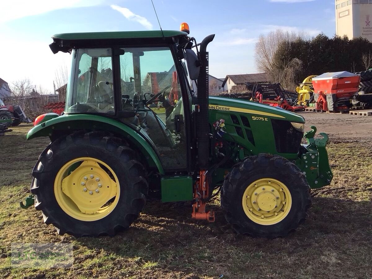 Traktor des Typs John Deere 5075 E, Vorführmaschine in Herzogenburg (Bild 8)
